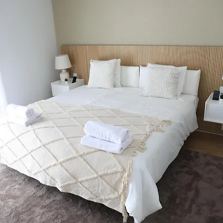 Elegant Beachside 2 Bedroom With Rooftop Pool * Estepona