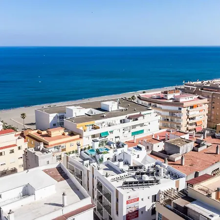 Apartman Elegant Beachside 2 Bedroom With Rooftop Pool