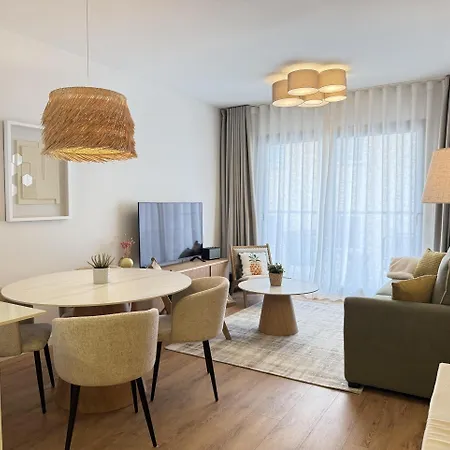 Apartman Elegant Beachside 2 Bedroom With Rooftop Pool Estepona