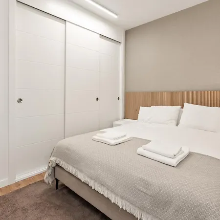 Apartman Elegant Beachside 2 Bedroom With Rooftop Pool Estepona