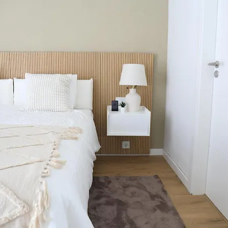 Elegant Beachside 2 Bedroom With Rooftop Pool アパート *